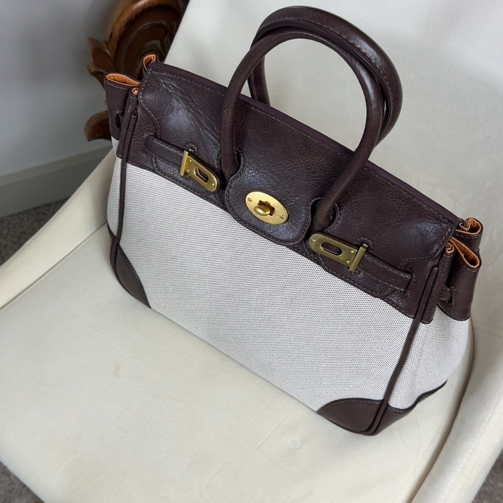 VELANTRA WEEKENDER: Elegant Brown and Cream Women's Handbag - Picture 10 of 16